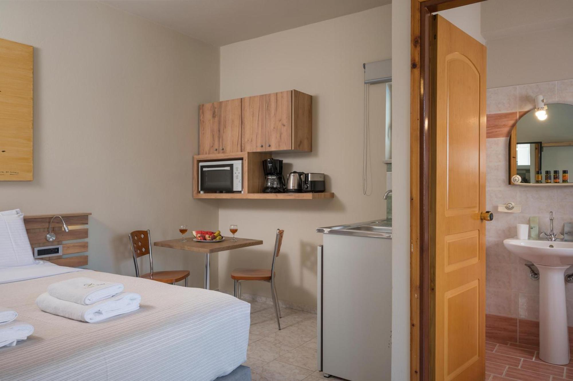 Sun Ray Luxury Apartments Agia Marina  Номер фото